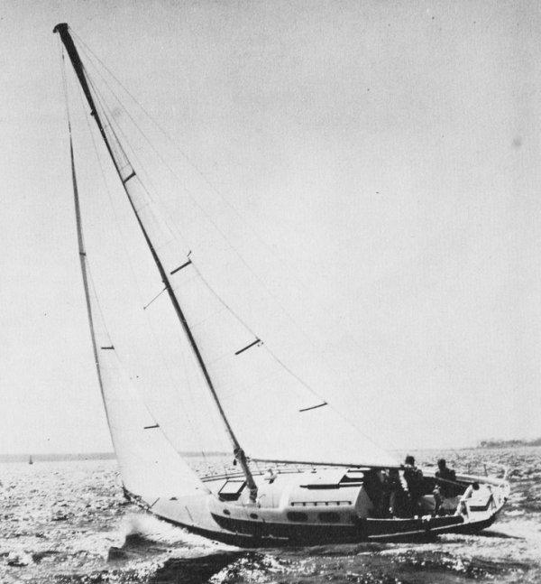 ALBERG 35