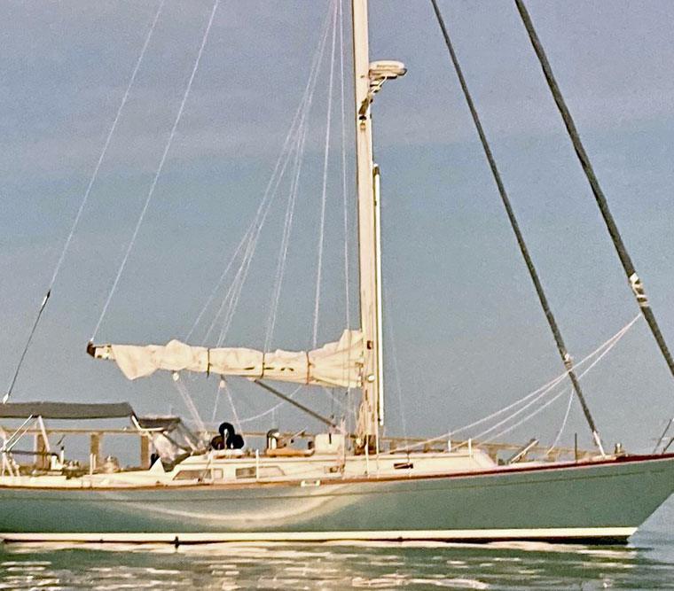 ALDEN 44