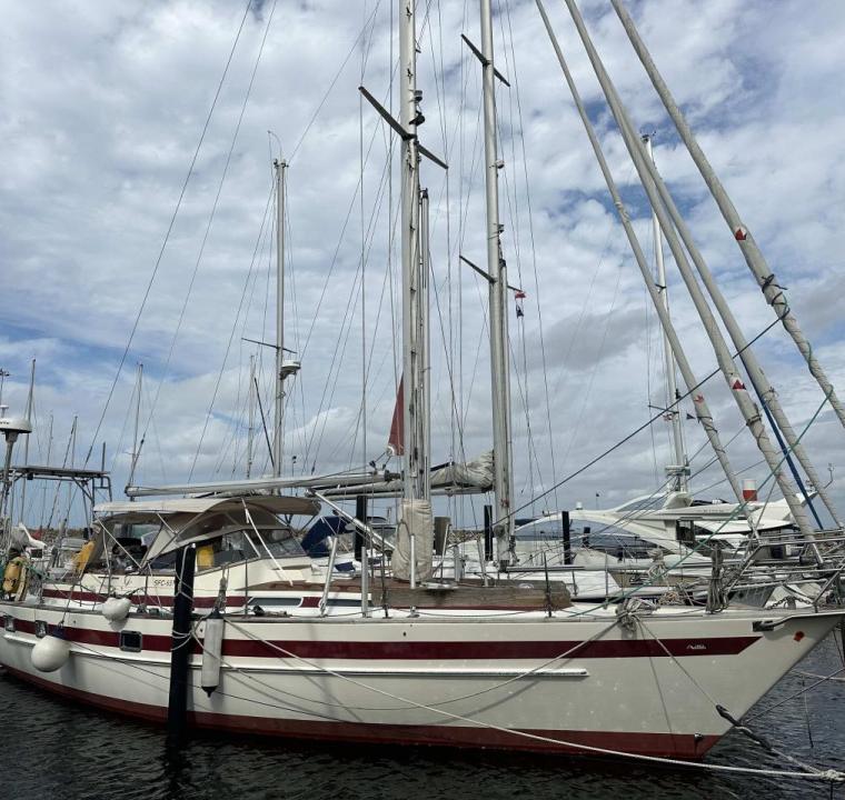APHRODITE 42