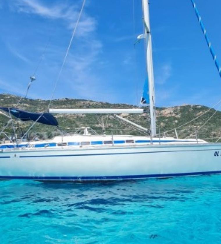 BAVARIA 370
