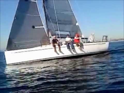 COLUMBIA 32 SPORT YACHT