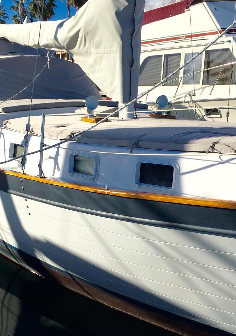 DOWNEASTER 38