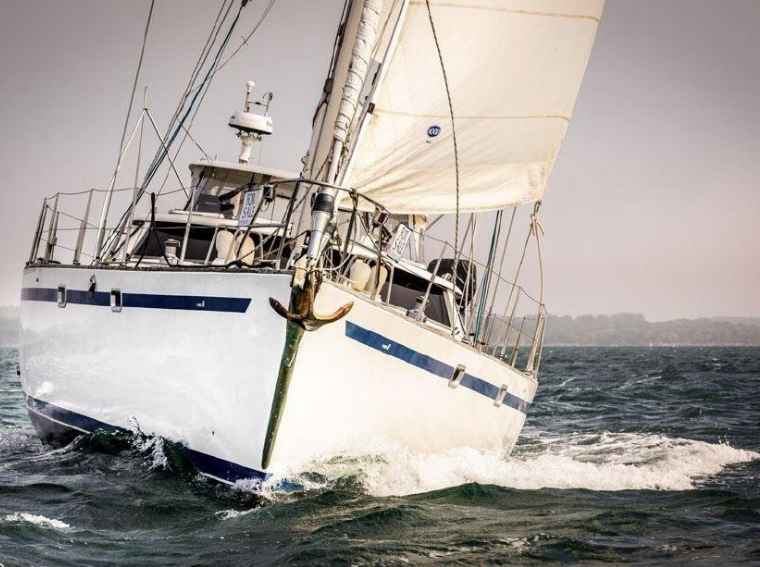 FARR 60 PILOT HOUSE