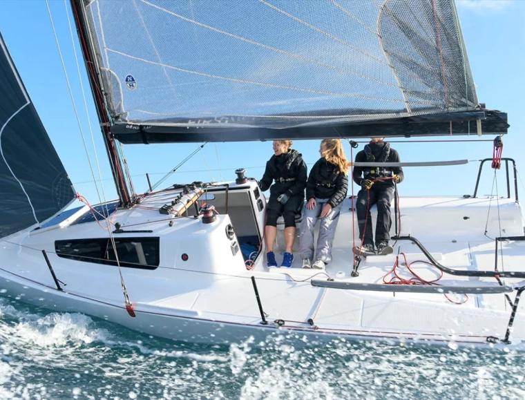 FIRST 24-2 (BENETEAU)