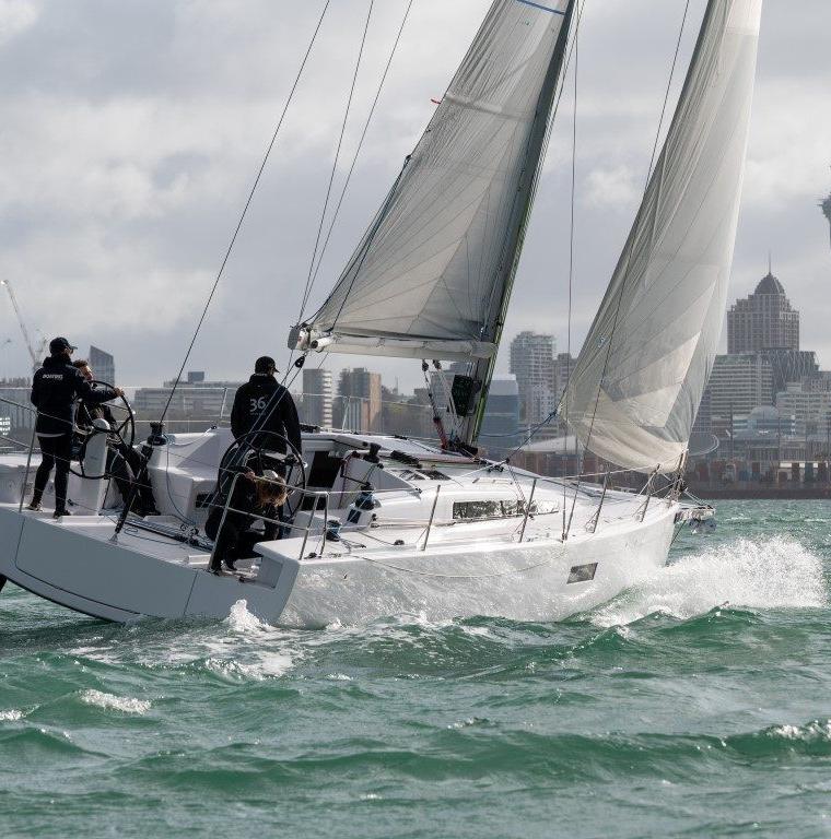 FIRST 36 (BENETEAU)