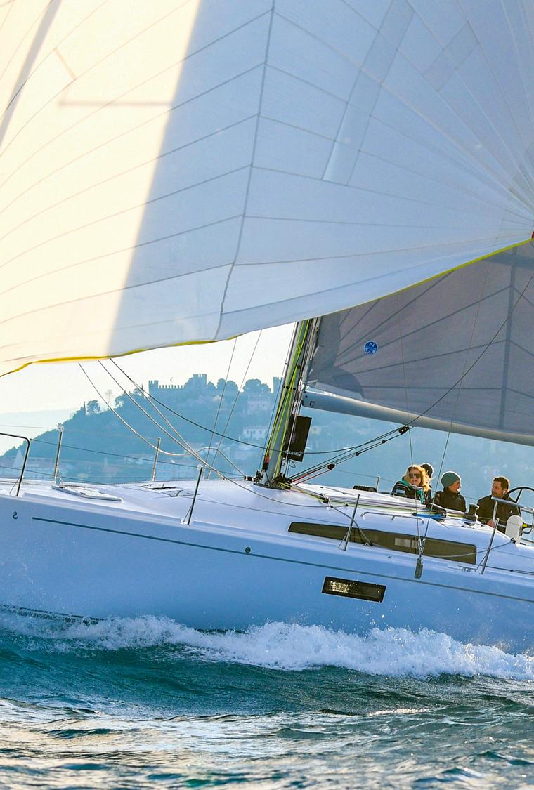 FIRST 36S7 (BENETEAU)