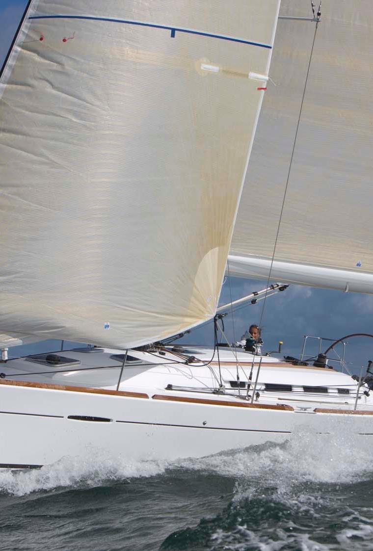 FIRST 40 (BENETEAU)