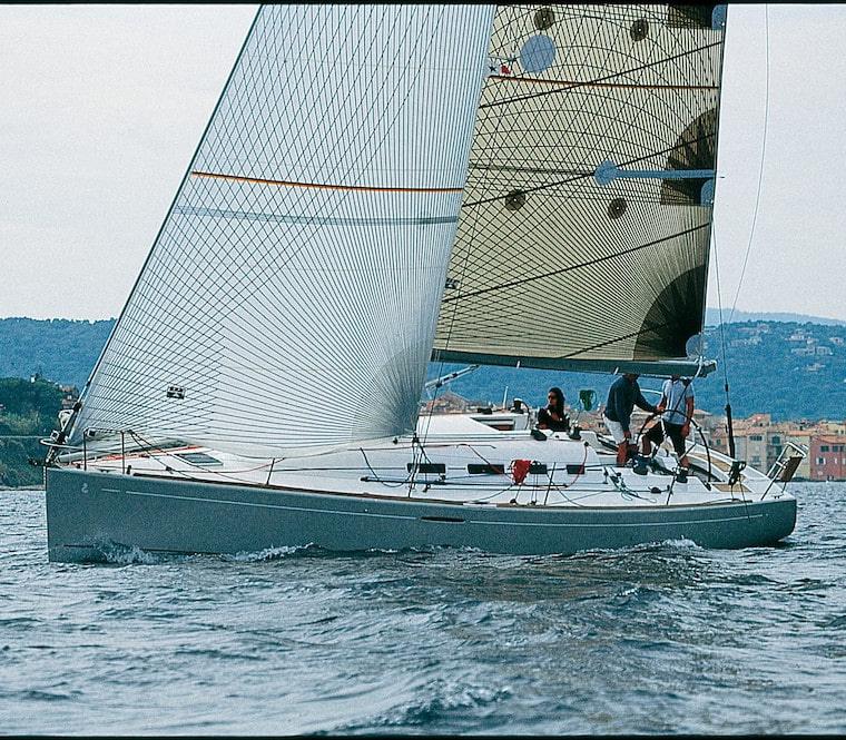 FIRST 40.7 (BENETEAU)
