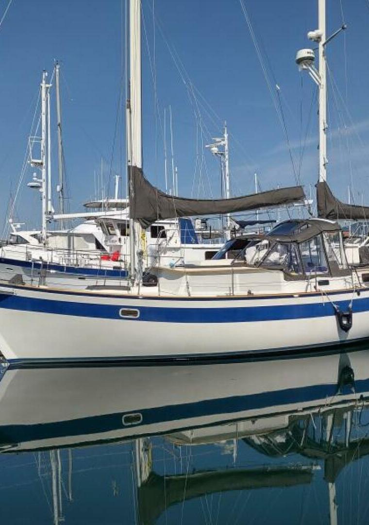 FREEPORT 38 (ISLANDER)