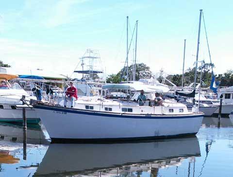 GULFSTAR 36 MS (TWIN CABIN)