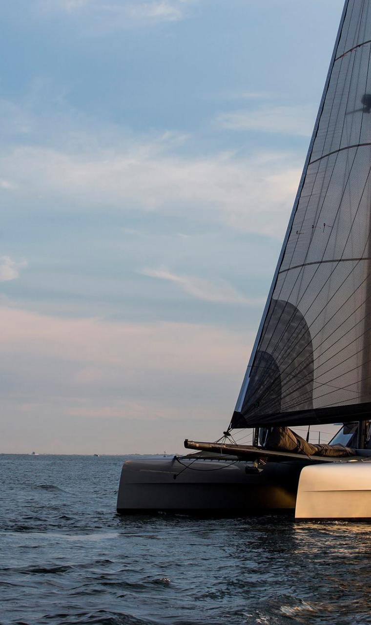 GUNBOAT 55