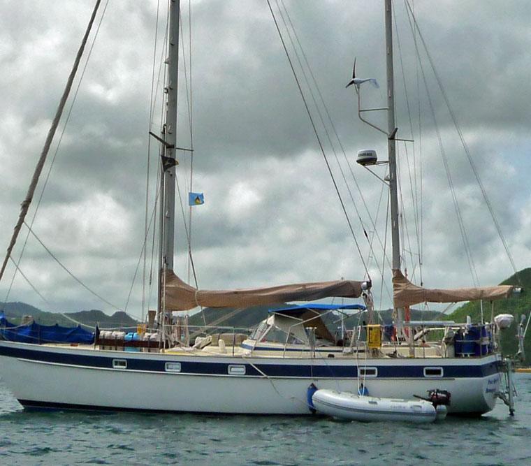 HALLBERG-RASSY 26