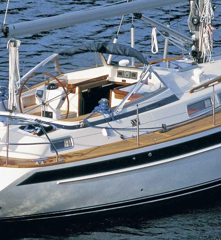HALLBERG-RASSY 36