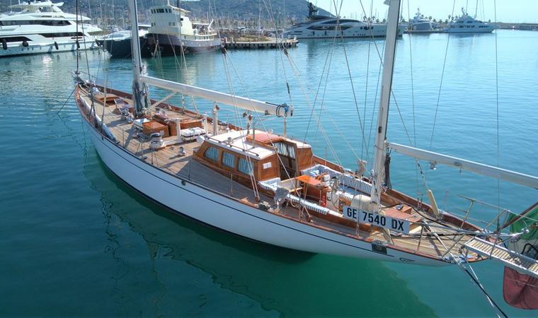 HINCKLEY 28
