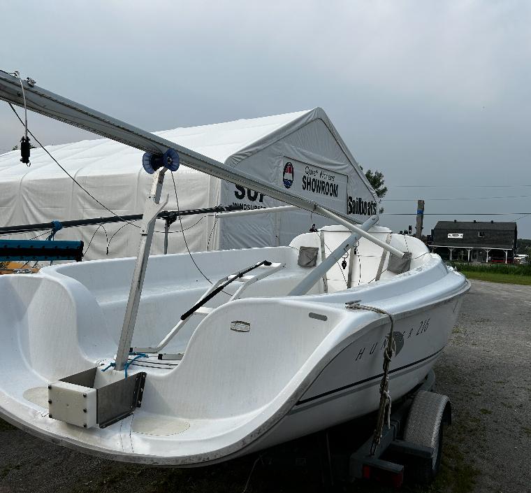 HUNTER 216