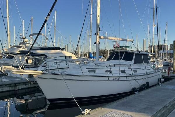 ISLAND PACKET 42MS