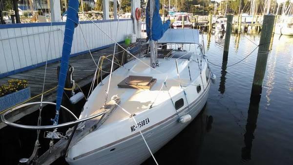 ISLANDER 30 (LUGER)