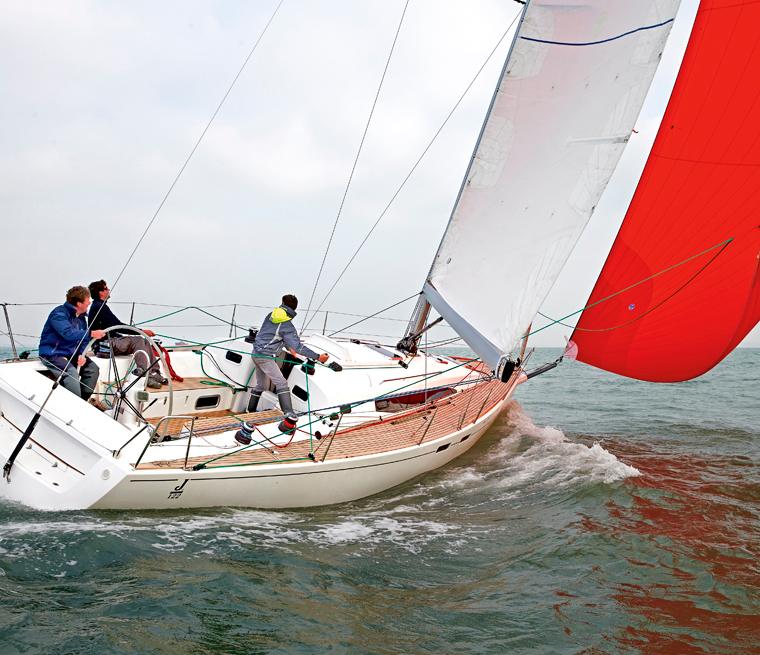 J/122E