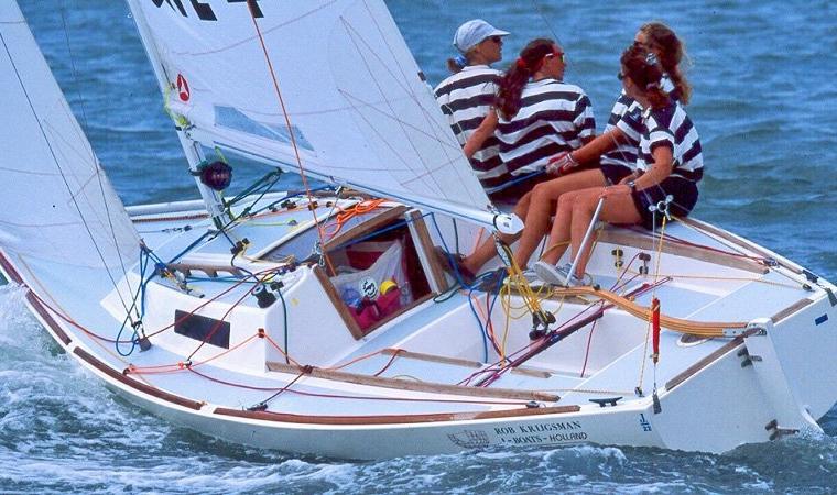 J/22