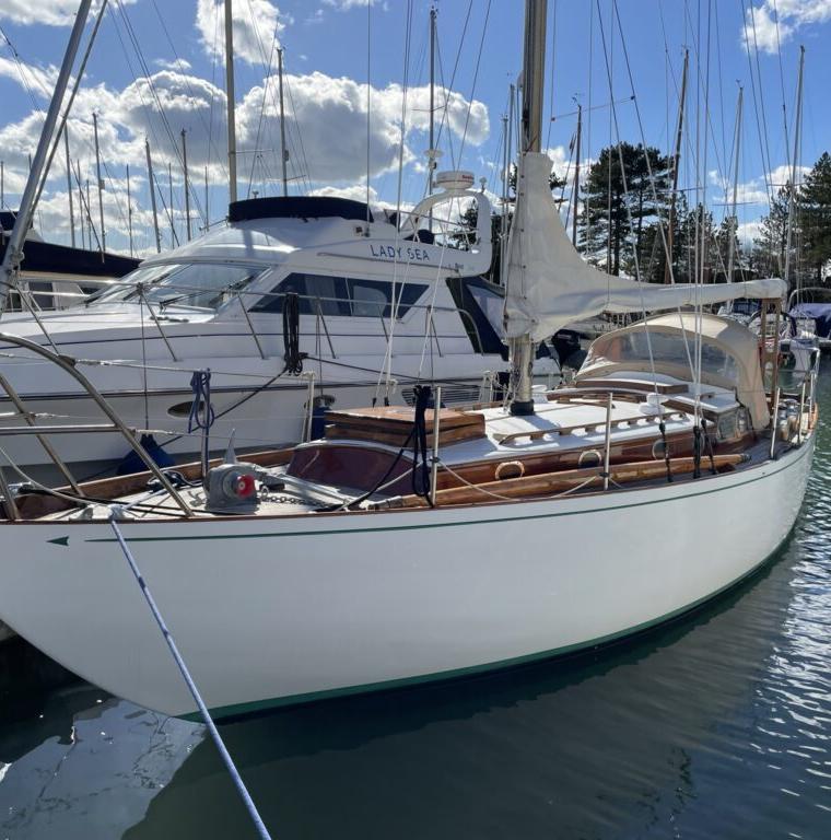 JOLINA 35