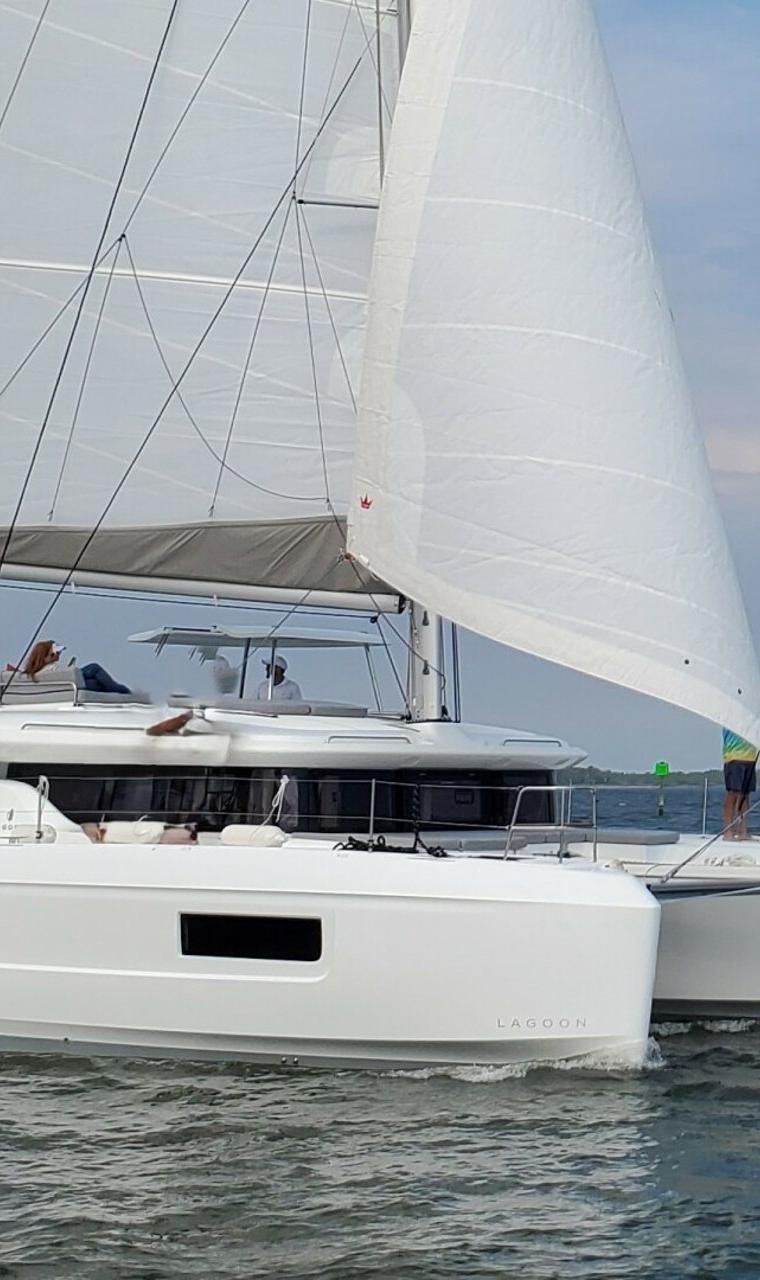 LAGOON 43
