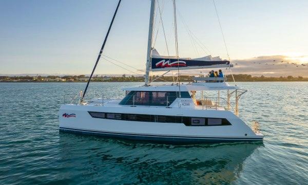 LEOPARD 42 / MOORINGS 4200 (2020)
