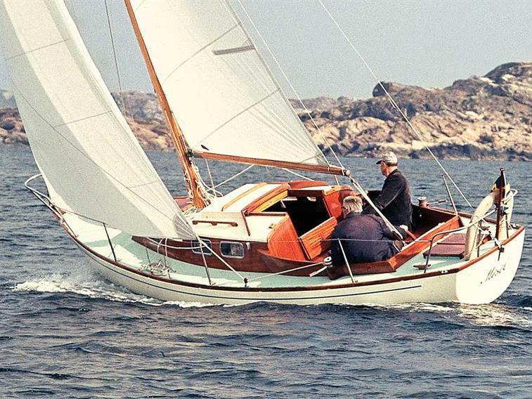MISIL I (HALLBERG-RASSY)