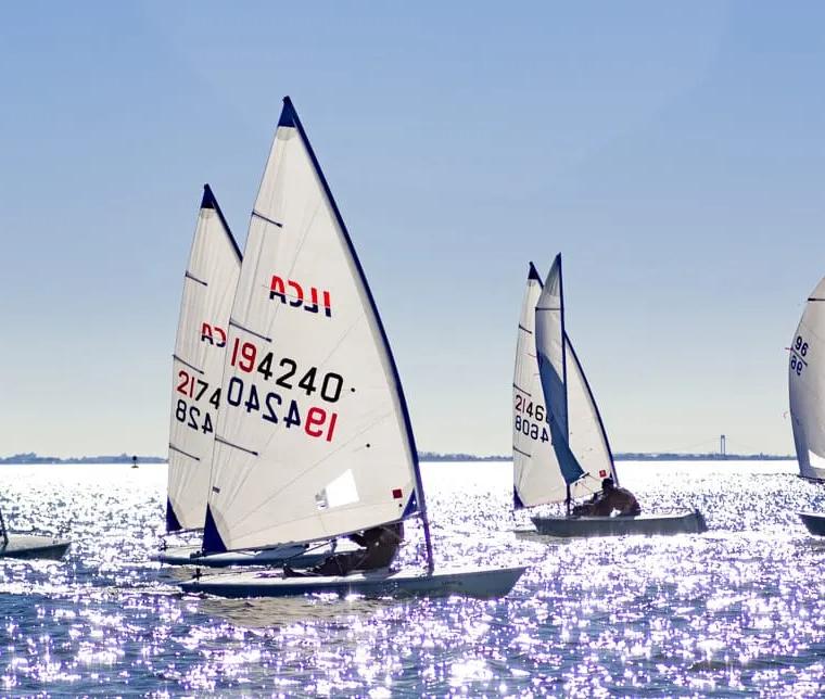 NEW YORK YACHT CLUB 42 (FRERS)