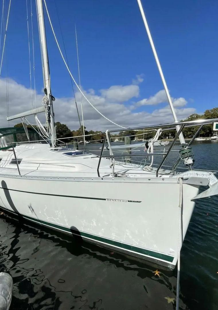 OCEANIS 311 (BENETEAU)