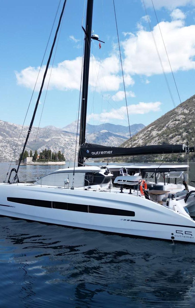 OUTREMER 55