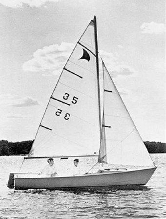 PACESHIP 32 (TRIPP)