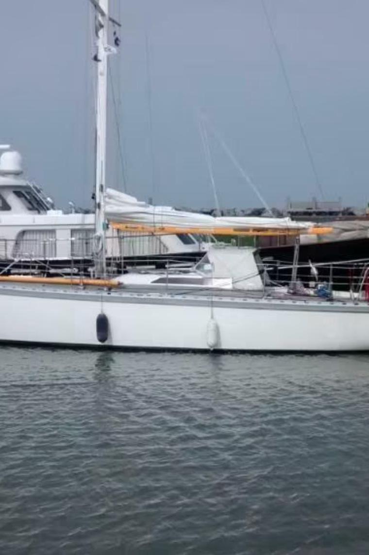 PIEWIET 700