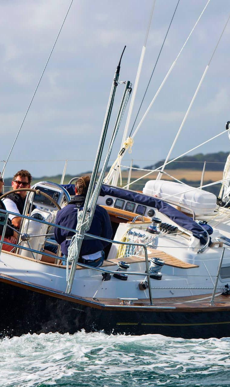 RUSTLER 37