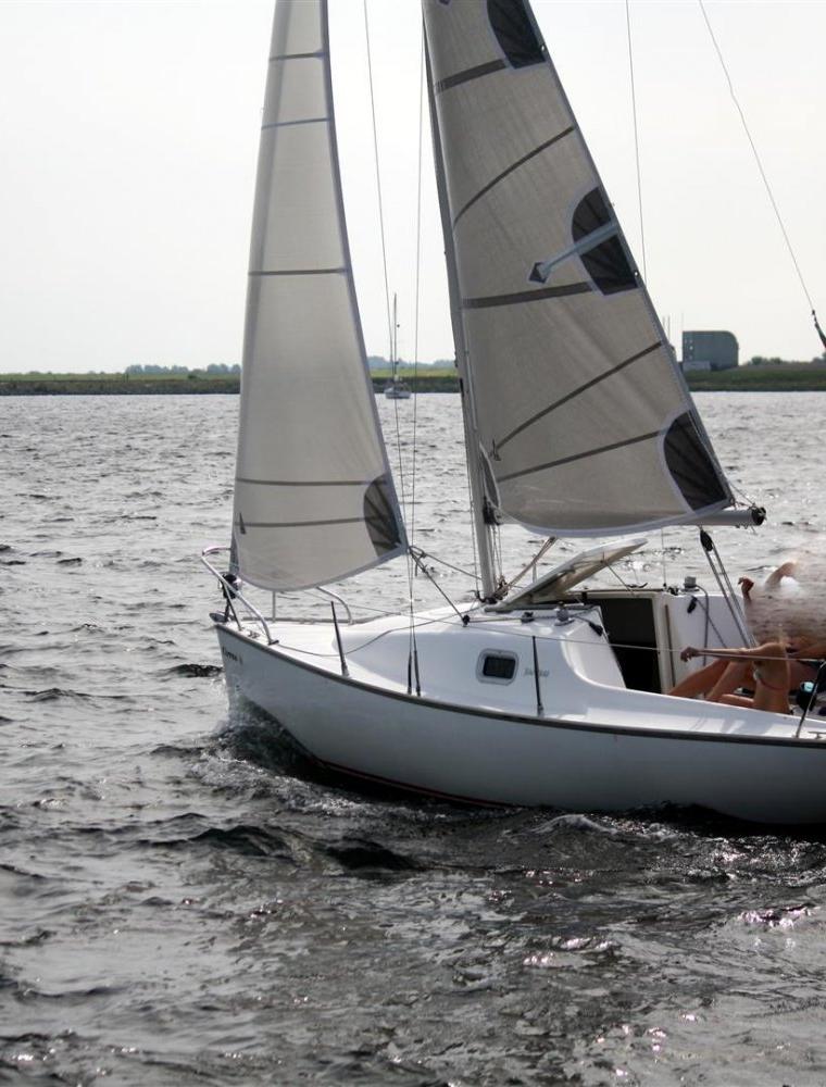 SUN 2000 (JEANNEAU)