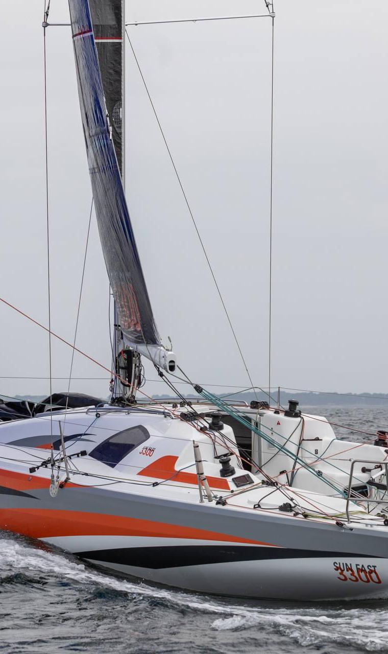 SUN FAST 3300 (JEANNEAU)