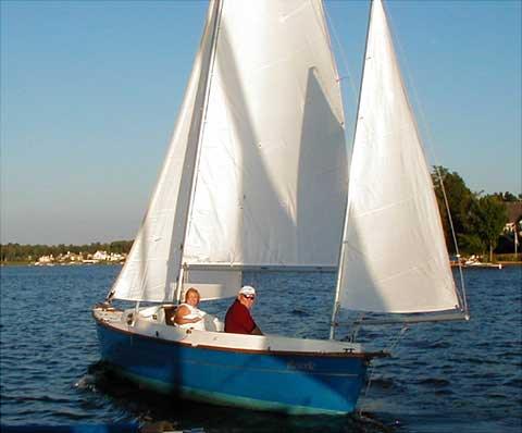 SUN SEEKER 23