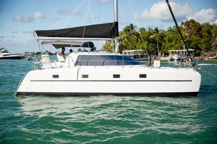 VICTORY 35 (CAT)