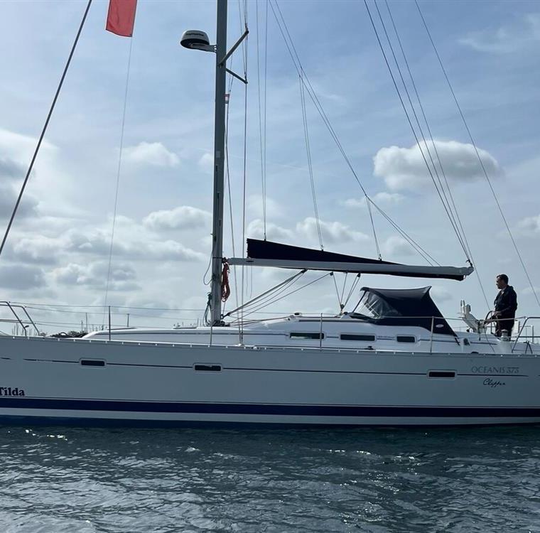 BENETEAU 373