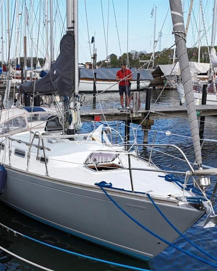CENTURION 32