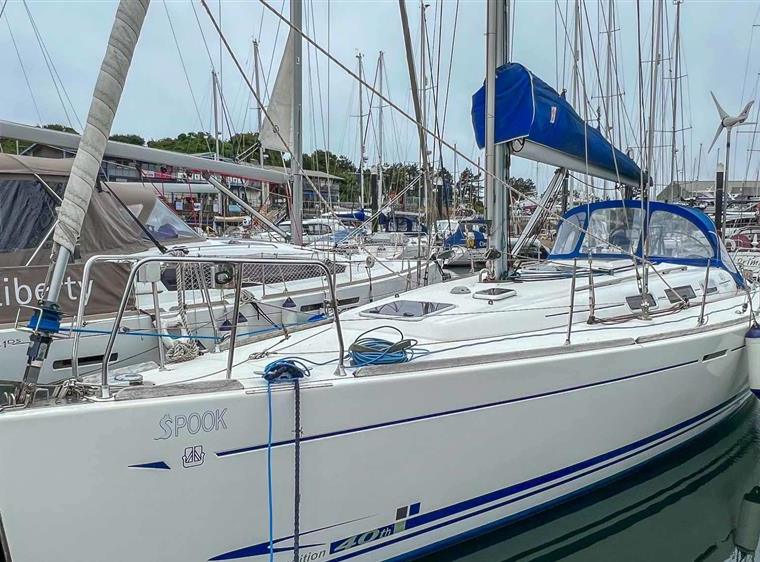 DUFOUR 40
