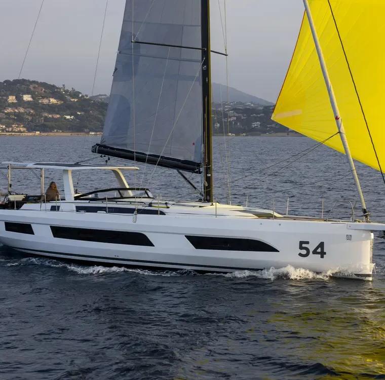 DUFOUR 54