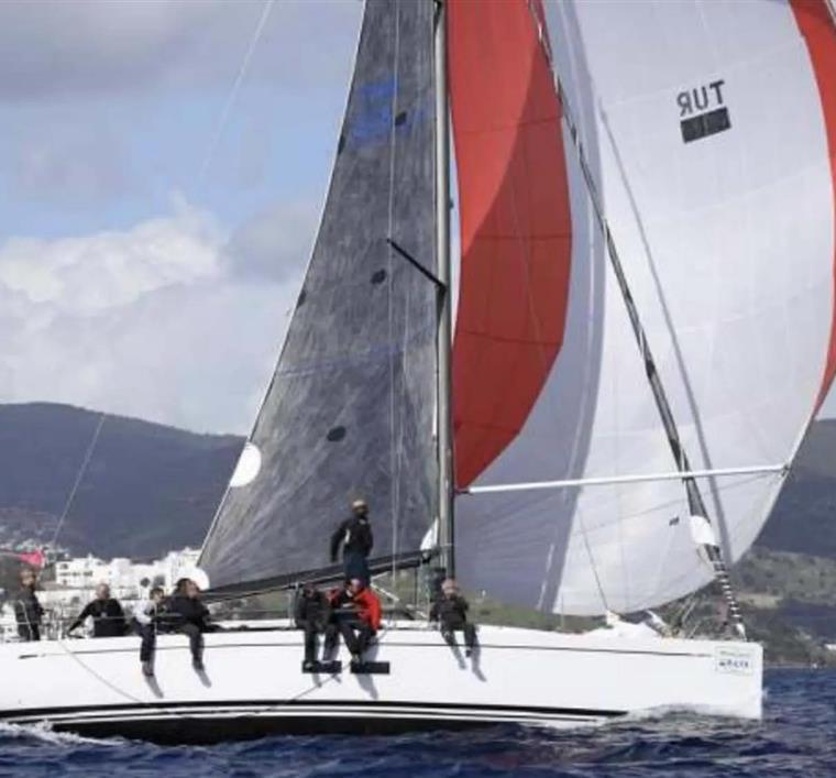 GRAND SOLEIL 39 (MALETTO)