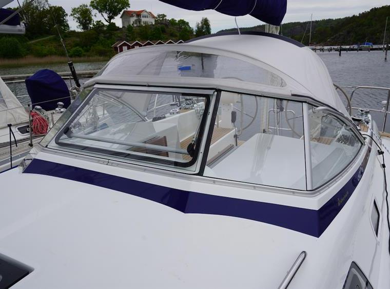 HALLBERG-RASSY 340