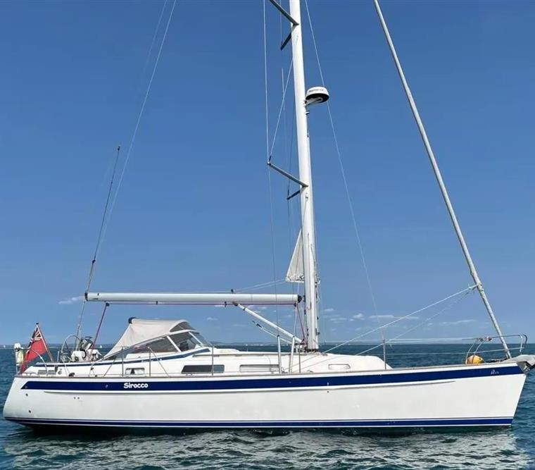 HALLBERG-RASSY 372