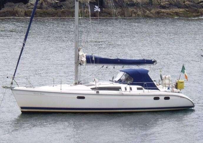 HUNTER 376