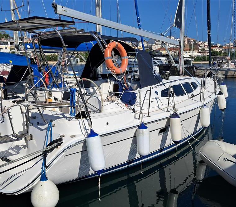 HUNTER 39