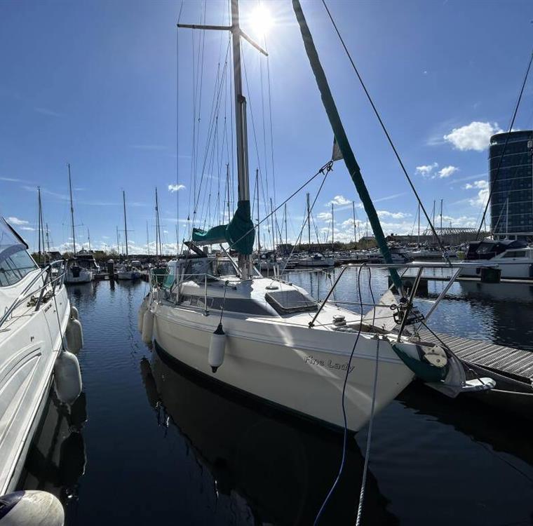 HUNTER HORIZON 32 WHEELHOUSE