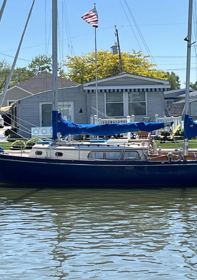 OFFSHORE 33 (CHEOY LEE) SLOOP
