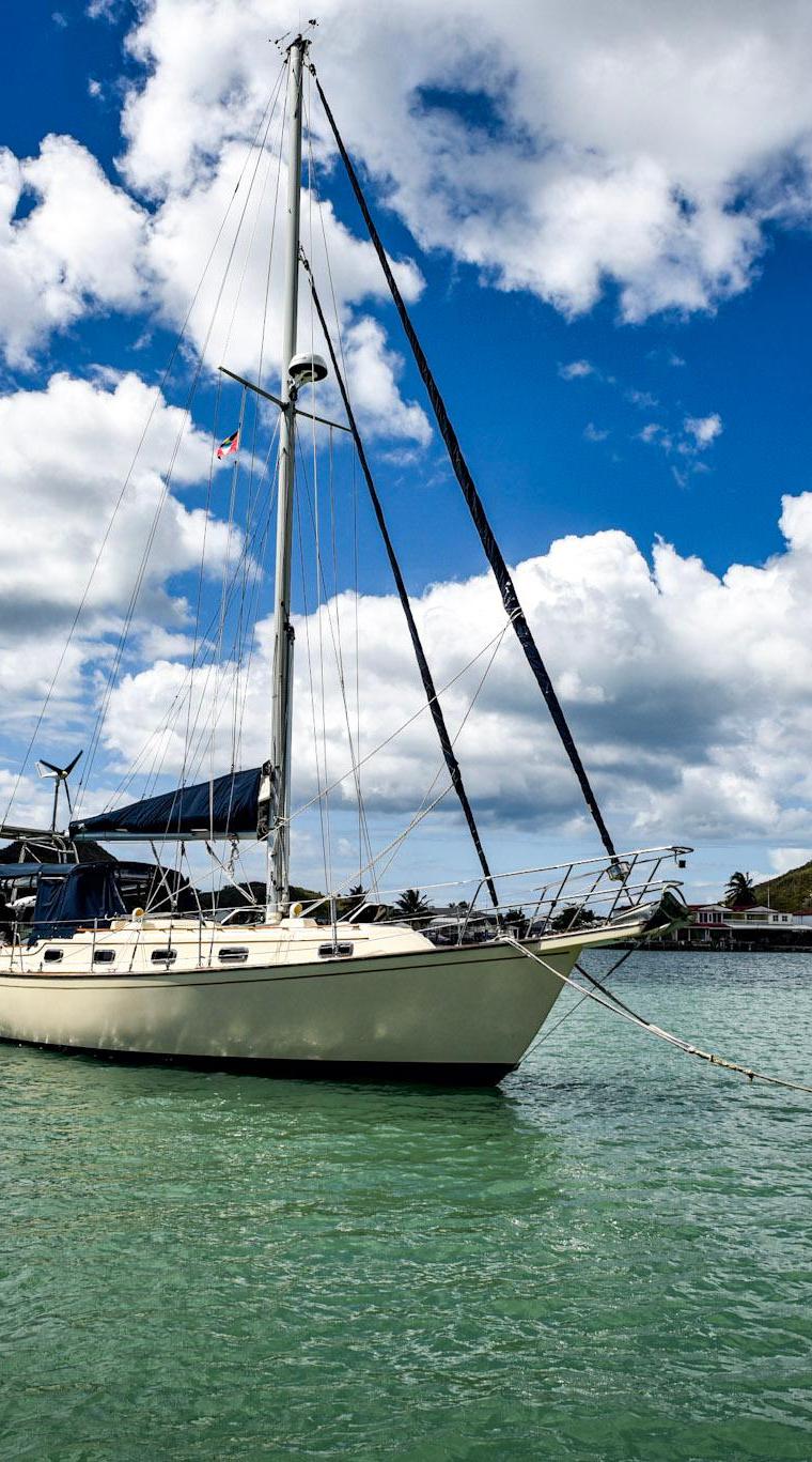 PACKET CAT 35 (ISLAND PACKET)