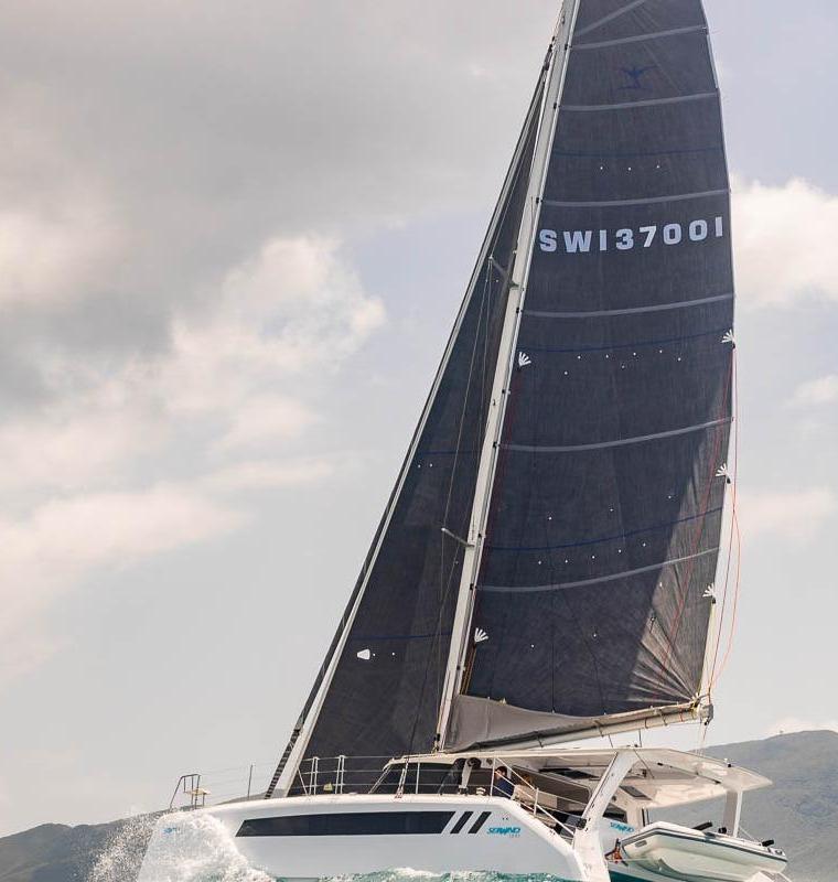 SEAWIND 1370
